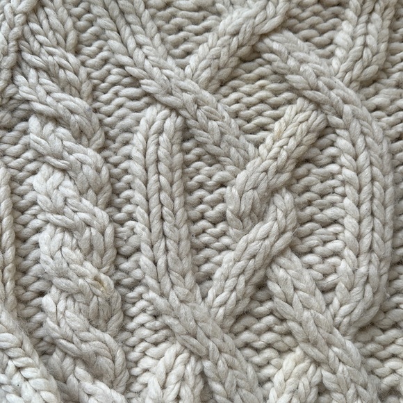 SOLD Vintage Chunky Hand Knit Authentic Gap Clothing 100% Wool Sweater - Picture 12 of 17